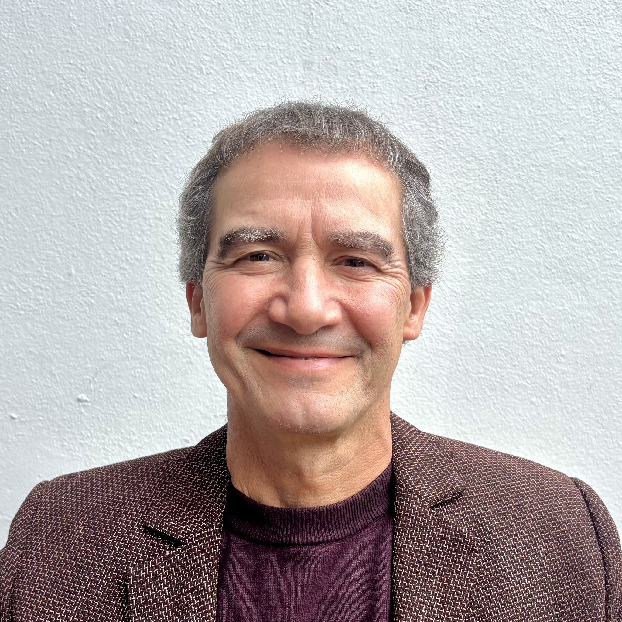 Raúl Néstor Alvarez, abogado en Villa Ballester